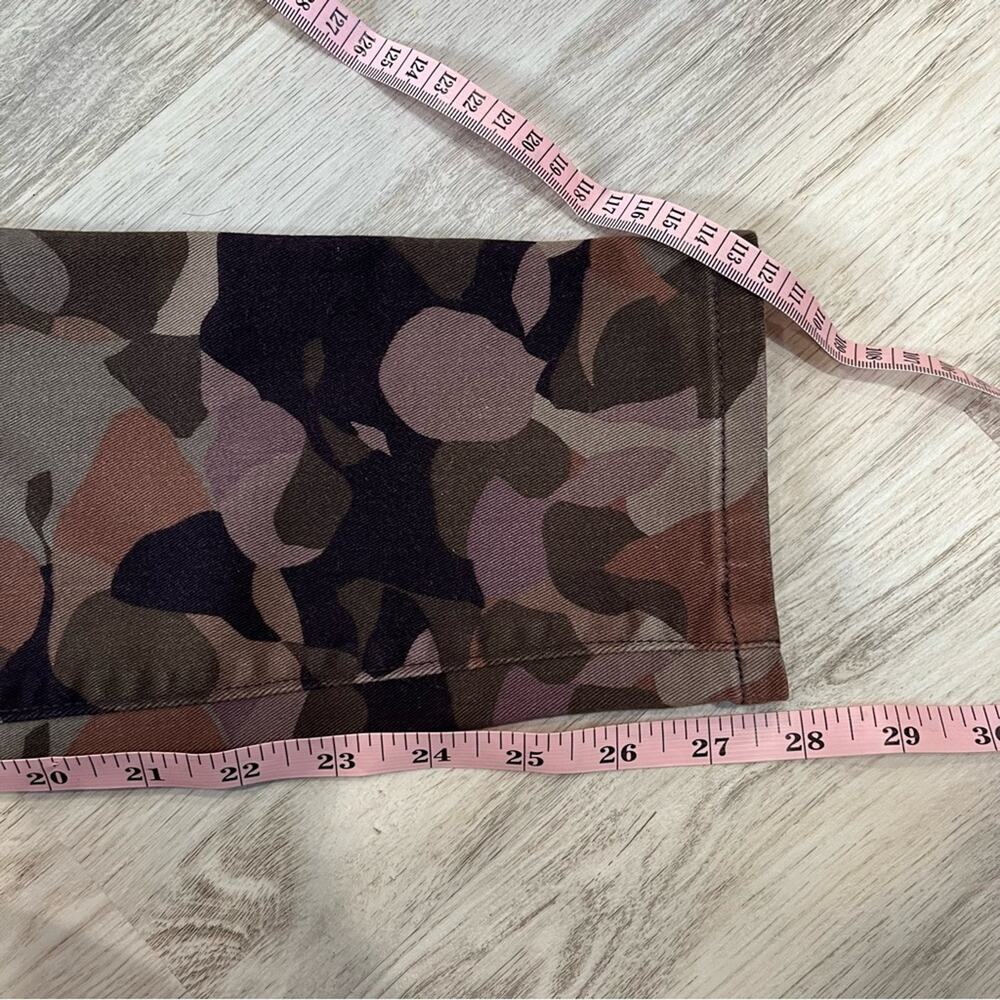 Logo By Lori Goldstein Purple Camo Mid Rise Skinny Jeans - Picture 7 of 7